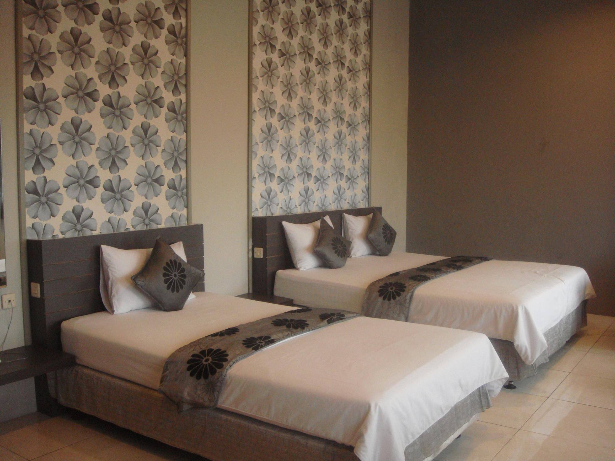 Marciella Hotel Bandung Ngoại thất bức ảnh